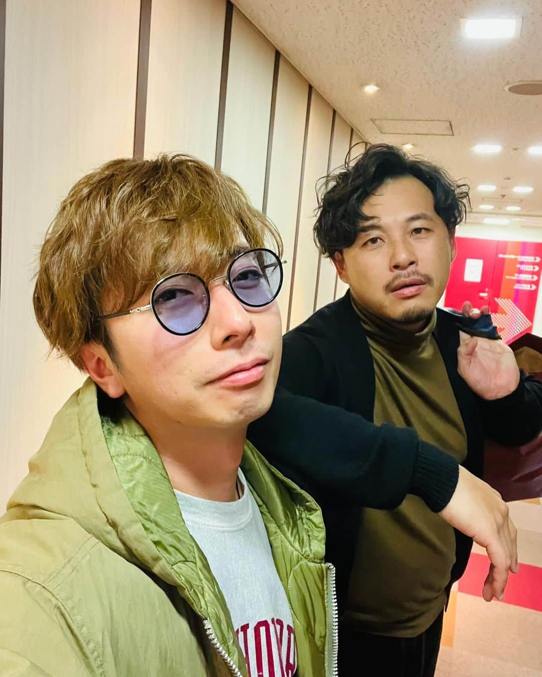 河合郁人さんのインスタグラム写真 - (河合郁人Instagram)「#ぽかぽか 観てくれたかな？ フジテレビで平子さんに会ったよ〜！  #アルコアンドピース #平子祐希 さん」11月27日 15時00分 - fumito.kawai_2310