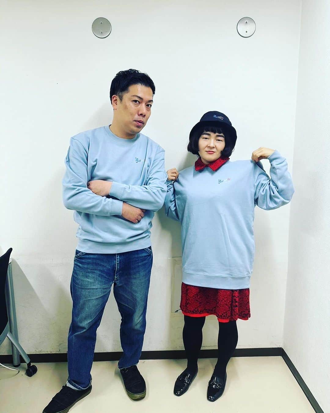 別府貴之さんのインスタグラム写真 - (別府貴之Instagram)「12月2日は10周年の単独です‼️ グッズの一部です😊 スウェット💁津田カラーと別府カラーの2色です⭐️⭐️ あとバケットハットです👒」11月27日 15時09分 - marseille_beppu