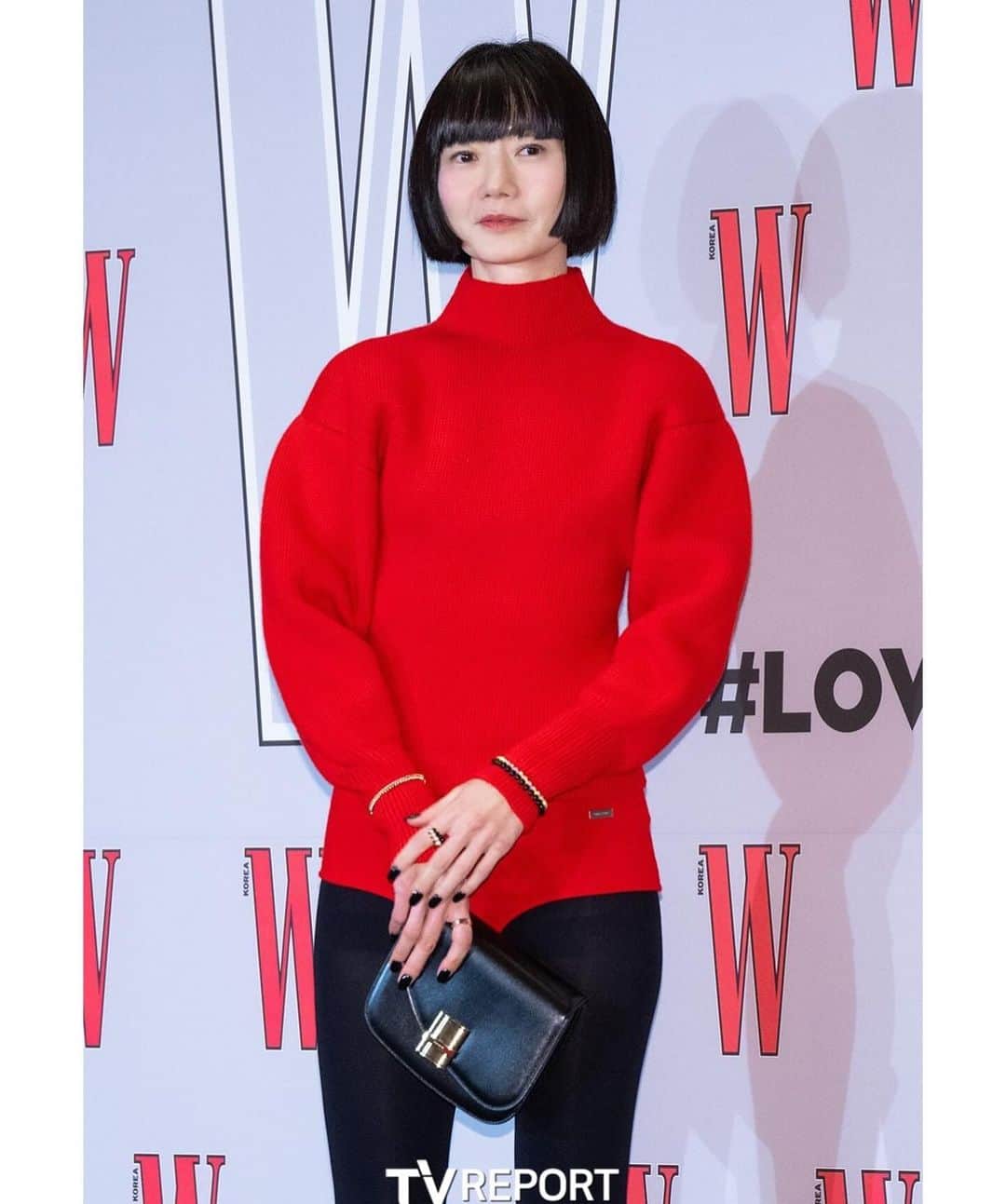 ペ・ドゥナのインスタグラム：「Thank you @wkorea for having me   #Wparty#유방암인식향상캠페인 🎀」