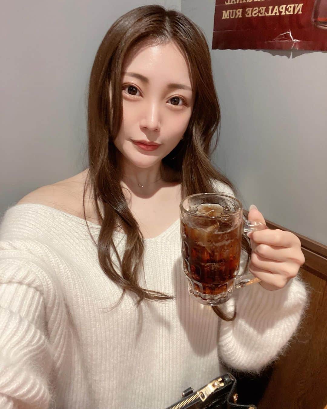 佐藤花×最上一花のインスタグラム：「1杯くらいいいよね(2杯飲んだ)」