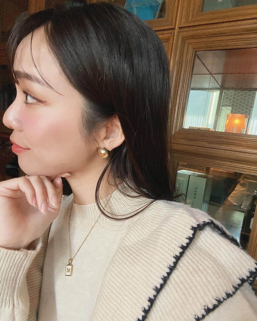 藤森マリナさんのインスタグラム写真 - (藤森マリナInstagram)「おはようございます🤍 あっというまに11月最後の月曜日 今週も頑張っていきましょう ( ˇ◡ˇ) ⠀ ⠀ ⠀ 写真は昨日の #まりなはんコーデ  ニット・ショートパンツ・ピアスが ▶︎ @shein_japan  SHEINから日本人向けのブランド FRIFULが新しく誕生🎂 日本人の身長や体型に合わせた つくりになっているので サイズ選びがしやすくなりました🤍✨ ⠀ ⠀ ⠀ 今回私が来ているのも上下ともFRIFUL🫶🏻 オフホワイトコーデ🤍 お上品で細見えでめっちゃお気に入り☺️✨ プチプラで綺麗なお姉さんになれるよっ🎀 【商品ID】 tops・・・24432362 pants・・・24365112 ⠀ ⠀ ⠀ 他のインフルエンサーさんたちも載せてるけど 今回も私もお得なクーポンコード頂いているので 是非使ってください⭐️⭐️⭐️ 最大20%オフになります🉐 【クーポンコード】 FRIFUL356 ※2023/12/31まで有効 ⠀ ⠀ ⠀  ⠀ ⠀ ⠀ #SHEIN#FRIFUL#SHEINコーデ#BeSHEINモデル#PR#SHEINコーデ#shein購入品#秋コーデ#ホワイトコーデ#オフホワイトコーデ#xexwest#ランチショー」11月27日 7時28分 - maaarina0806