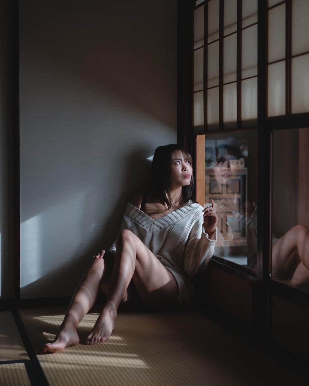 のインスタグラム：「📷 @まさふみさん  ⁡自主企画グラビア撮影会  ＊ … * … ＊ … * …＊ … * … ＊ … * …＊ … * …  愛知県を拠点として 広告、アパレル、展示、グラビア等 フリーランスモデルとして活動しています。 全国遠征可能です✈️  撮影依頼はDMまたは公式LINEまで お気軽にお声がけください🙇‍♀️ 詳細はプロフィールリンクにて🔗  ⁡ いろんな作品に挑戦したい！ ⁡ ⁡ #photography #instagood #instagramjapan #good_portraits_world 　#model #jp_mood #daily_photo_jpn 　 #ファインダー越しの私の世界 #カメラ好きな人と繋がりたい #カメラマンさんと繋がりたい  #被写体募集中 #カメラ女子 #モデルさんと繋がりたい　#portrait #ポートレート #photo #smile #photographer #一眼レフ #ig_japan  #instalike #美脚　#美脚モデル軍団　#japan #グラビア　#脚フェチ」