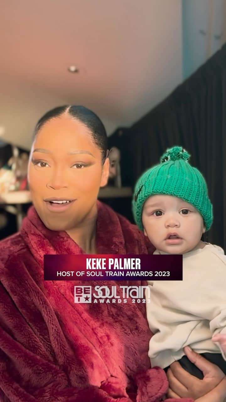 キキ・パーマーのインスタグラム：「Welcome to Keke and Leodis’ House of Soul! ✨ They’re taking us behind the scenes of Motha’s fabulous looks for the #SoulTrainAwards. Leo loves the sparkly gold number, but we can’t choose which outfit of the night was our favorite. The gag is that they all look amazing on her! Be sure to catch @Keke as she hosts the Soul Train Awards TONIGHT 8/7c on #BET.」