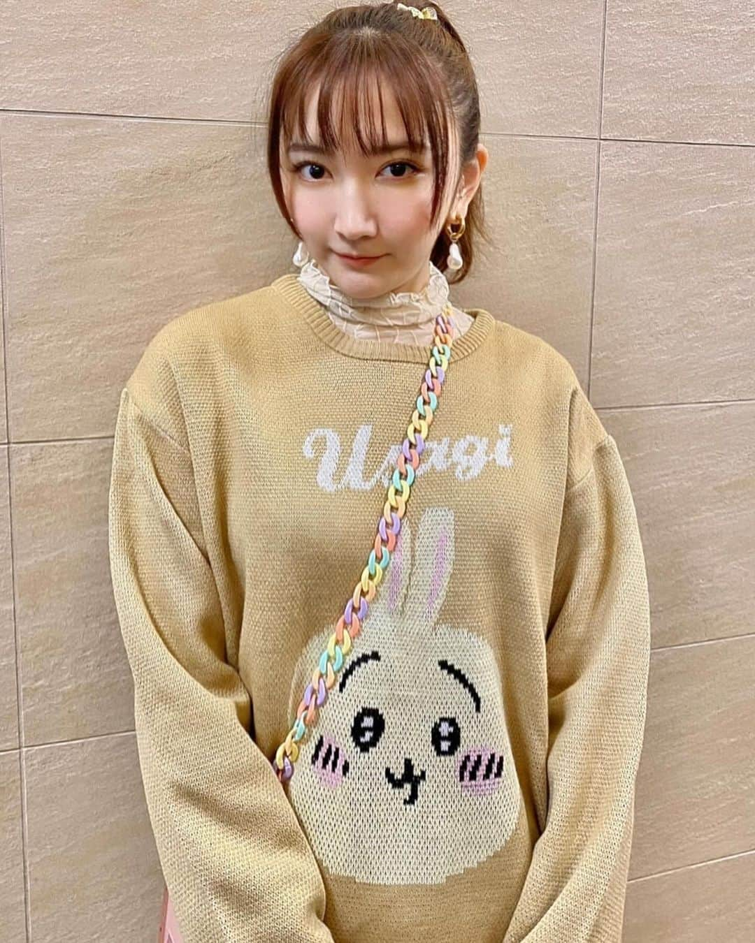 清水楓さんのインスタグラム写真 - (清水楓Instagram)「🐇🐇💛  あいらぶらびっ党です  うさちゃんすき  #うさぎ #ちいかわ #ちいかわうさぎ #usagi」11月27日 8時42分 - kaede_shimizu