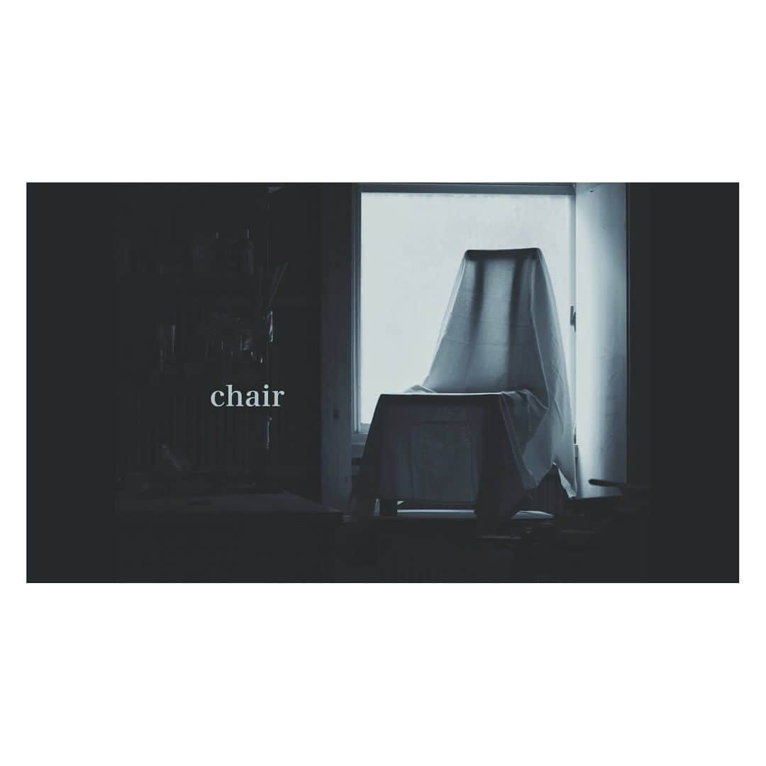 弥香さんのインスタグラム写真 - (弥香Instagram)「△△△△△ お知らせよ  出演しました映画「chair」が 高円寺シアターバックスで上映中です◎  主演は @moto_sakaki_nao  で 「chair」では私は恋人役をしております  「家族の肖像」も共に上映で 二本立てとなってます  お得ですぞ  時間の⏰ 詳細は↓↓↓こちら  『chair』『家族の肖像』  11月27日（月） 18時／21時  11月28日（火） 18時／21時  11月29日（水） 18時／21時  11月30日（木） 18時／21時  12月1日（金） 12時  計13回上映  入場料（2本立て） ①chair②家族の肖像 予約1,500円 当日1,800円  チケットの購入はトップ画面にある 「上映情報」の中から飛べるように リンクはってあらます  よろしくお願いします！」11月27日 9時23分 - micanjuice