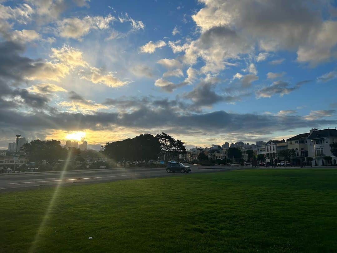 伊東楓さんのインスタグラム写真 - (伊東楓Instagram)「Hi, San Francisco🇺🇸🌉 This is my first staying :)   #sanfrancisco #fullhouse #goldengatebridge #US #mytrip #一人旅 #サンフランシスコ」11月27日 9時55分 - kaede_ito004