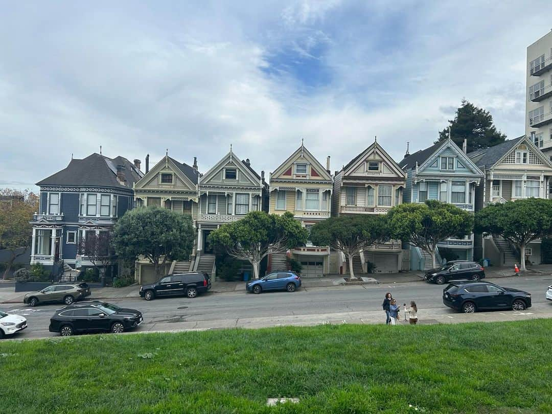 伊東楓さんのインスタグラム写真 - (伊東楓Instagram)「Hi, San Francisco🇺🇸🌉 This is my first staying :)   #sanfrancisco #fullhouse #goldengatebridge #US #mytrip #一人旅 #サンフランシスコ」11月27日 9時55分 - kaede_ito004