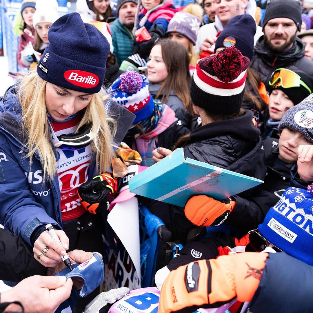 ミカエラ・シフリンさんのインスタグラム写真 - (ミカエラ・シフリンInstagram)「Y’all made this one real special🥹🙏  📸: @dustinsatloff + @mikedawsy // @usskiteam  #stifelusskiteam」11月27日 11時11分 - mikaelashiffrin