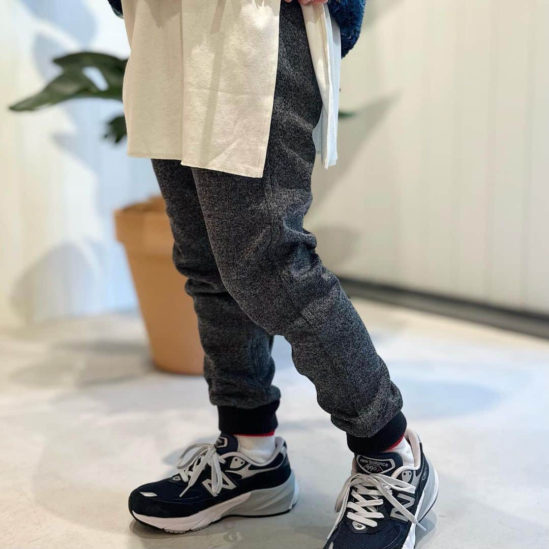 ビームスボーイ原宿のインスタグラム：「. BEAMS BOY HARAJUKU TODAY'S BLOG . 本日はスタッフ長岡が＜GRAMICCI＞別注のフリースパンツをご紹介いたします！ . －－－－－－－－－－－－－－－－－－－－－－－ いつもご覧頂き誠にありがとうございます。 通信販売も承っておりますので、 お気軽にお問い合わせ下さいませ。  ビームス ボーイ 原宿 －－－－－－－－－－－－－－－－－－－－－－－ . Information:03-5770-5550  #beams #beamsboy #ビームス #ビームスボーイ #tokyo #harajuku #ビームスボーイ原宿 #beamsboyharajuku #keepfashionalive #ootd #데일리룩」