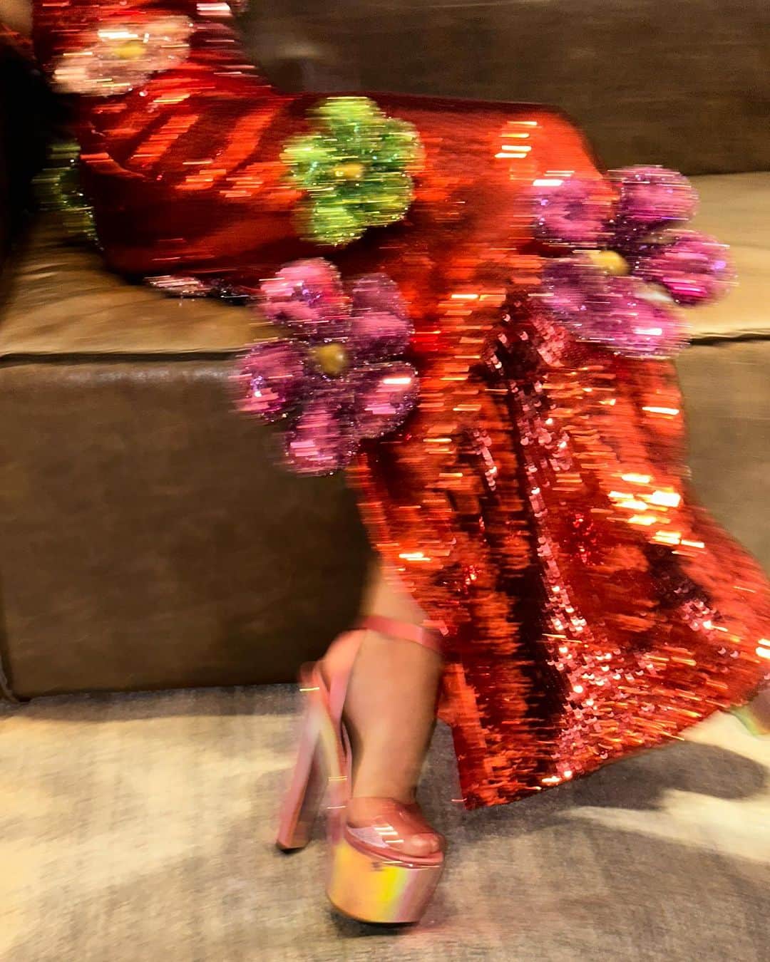 マリーナルイバルボサさんのインスタグラム写真 - (マリーナルイバルボサInstagram)「flower power party」11月27日 11時58分 - marinaruybarbosa