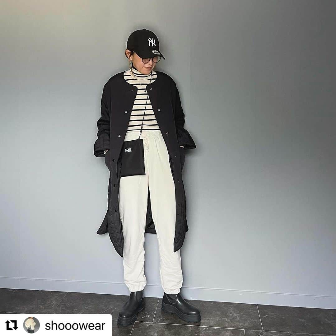 lbcmarketさんのインスタグラム写真 - (lbcmarketInstagram)「@shooowear さん❤️素敵な投稿ありがとうございます🥰  ZOZOTOWN500円OFFクーポン対象です❣️  #Repost @shooowear with @use.repost ・・・ モノトーン♡ #pr #LBC 去年に引き続き大人気の アウター 縦にステッチを入れてスタイルアップ効果のあるロングアウター サイドスリットで動きやすい 縦キルトノーカラーコート 品番78331749 @lbc_official_  #大人カジュアル #スウェット#タートルネック #uniqlo #キャップ#ミニバッグ#newera  #骨格ウェーブ#モノトーン#キルティングコート #ロングコート#冬コーデ #ユニクロ #ユニクロコーデ」11月27日 12時08分 - lbc_official_