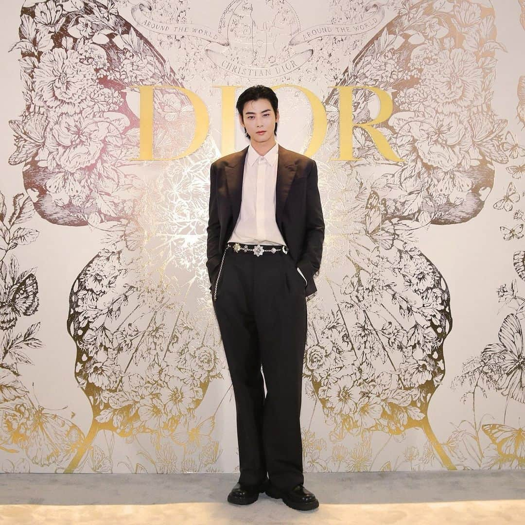 チャ・ウヌさんのインスタグラム写真 - (チャ・ウヌInstagram)「@Dior #Dior #DiorSpring24」11月27日 12時51分 - eunwo.o_c