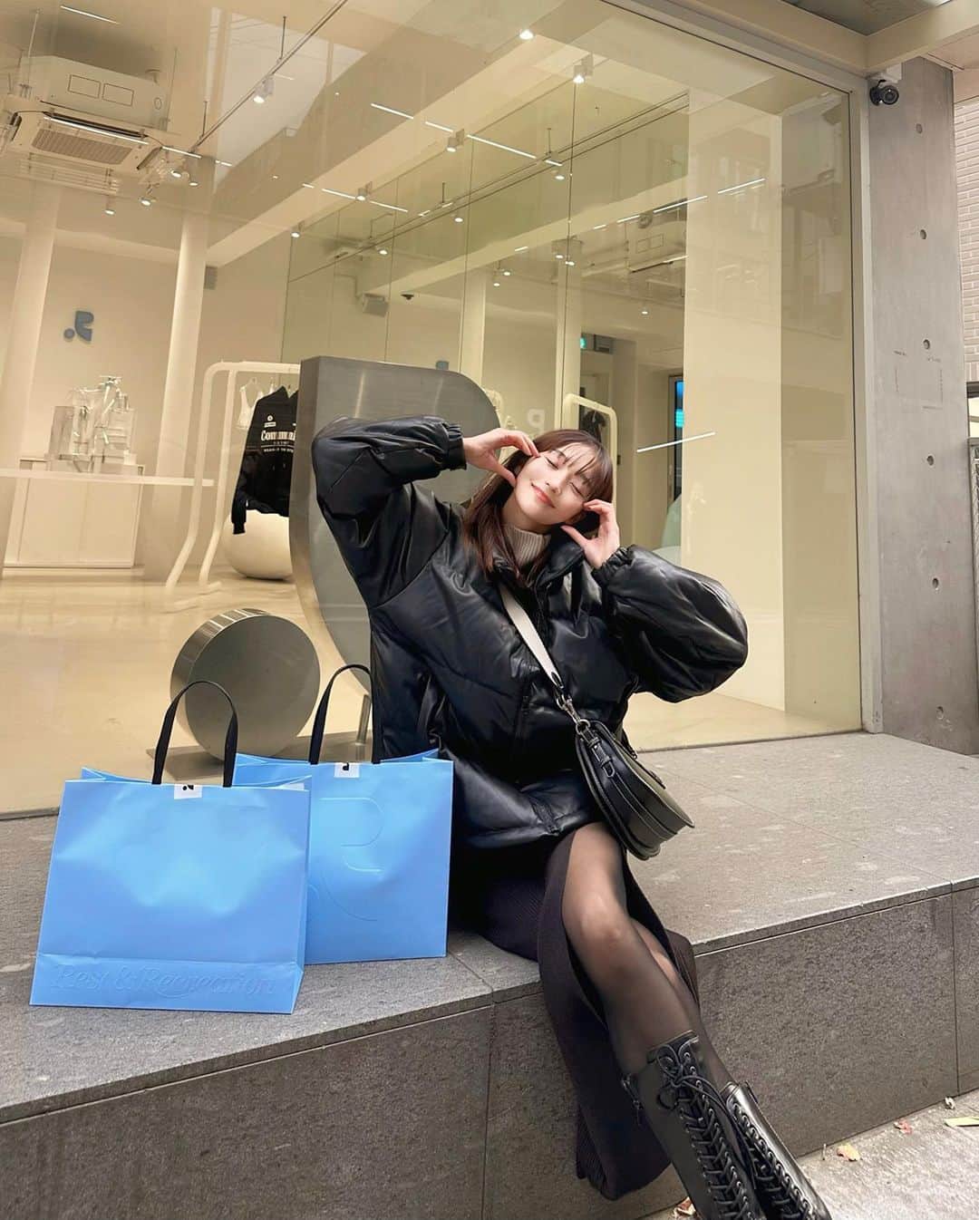 濱崎ナディヤのインスタグラム：「たくさん食べてたくさん買い物した韓国🇰🇷」