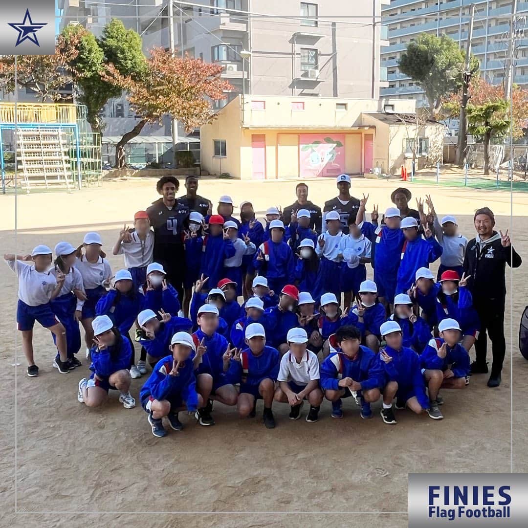 エレコム神戸ファイニーズ公式さんのインスタグラム写真 - (エレコム神戸ファイニーズ公式Instagram)「〈 𝐅𝐋𝐀𝐆 𝐅𝐎𝐎𝐓𝐁𝐀𝐋𝐋 〉  11/21(火)神戸市立水木小学校にて フラッグフットボールの授業を行いました🏈 温かく迎え入れてくださった水木小学校の皆さま、 誠にありがとうございました✨  ✍🏻…当日の様子はHPにも掲載しています。  #エレコム #神戸 #ファイニーズ #elecom #kobe #finies #エレコム神戸ファイニーズ #xleague #Xリーグ #americanfootball #football #アメリカンフットボール #アメフト #フラッグフットボール #flagfootball」11月27日 13時15分 - finiesfootball