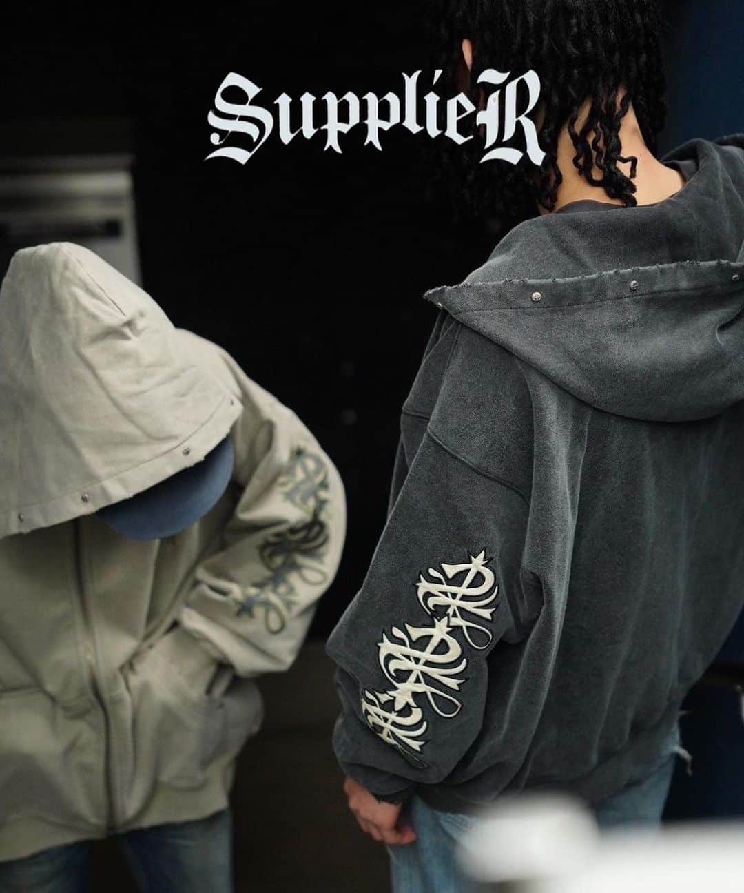 L.H.Pのインスタグラム：「. Supplier Studs Cross Zip Hoodie exclusive for LHP  launching from 2023.12.01.fri _______________  Color : KHAKI.BEIGE.BLACK Size : M.L.XL Price : ¥19,910 (in Tax) _______________ @supplier_official  @lhp_official #supplier」