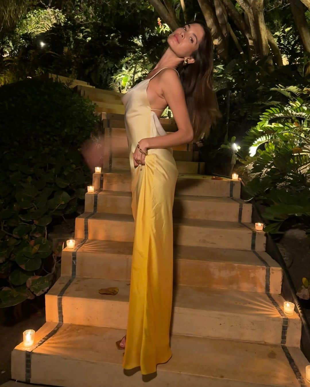 ギーザ・ラガースさんのインスタグラム写真 - (ギーザ・ラガースInstagram)「Sort of broke the All White Dinner rules…」11月27日 13時58分 - gizawiza