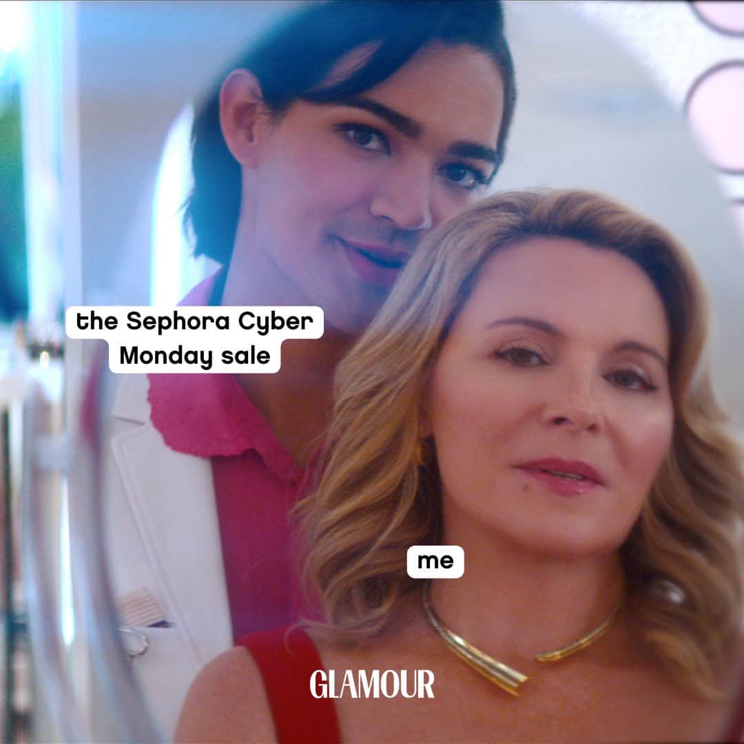 Glamour Magazineのインスタグラム：「The Naked palette we all know and love is on sale for less than $30. Shop all your beauty loves now at the link in bio. #CyberMonday」