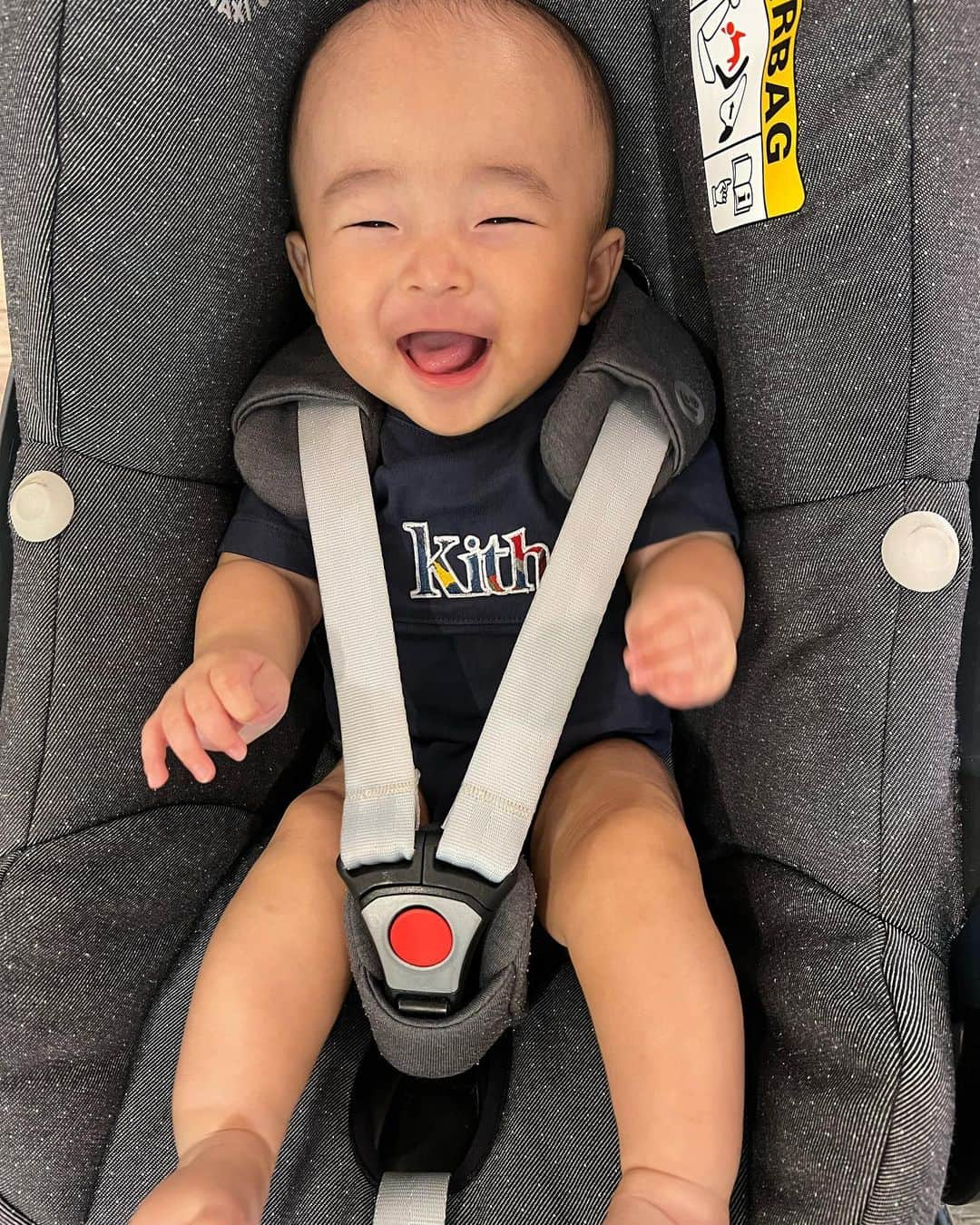 Risako Yamamotoさんのインスタグラム写真 - (Risako YamamotoInstagram)「ご機嫌さん🥰  #love #babyboy #mamalife #boysmom #男の子ママ #ママライフ #4monthsold #4monthsoldbaby」11月28日 1時14分 - risako_yamamoto