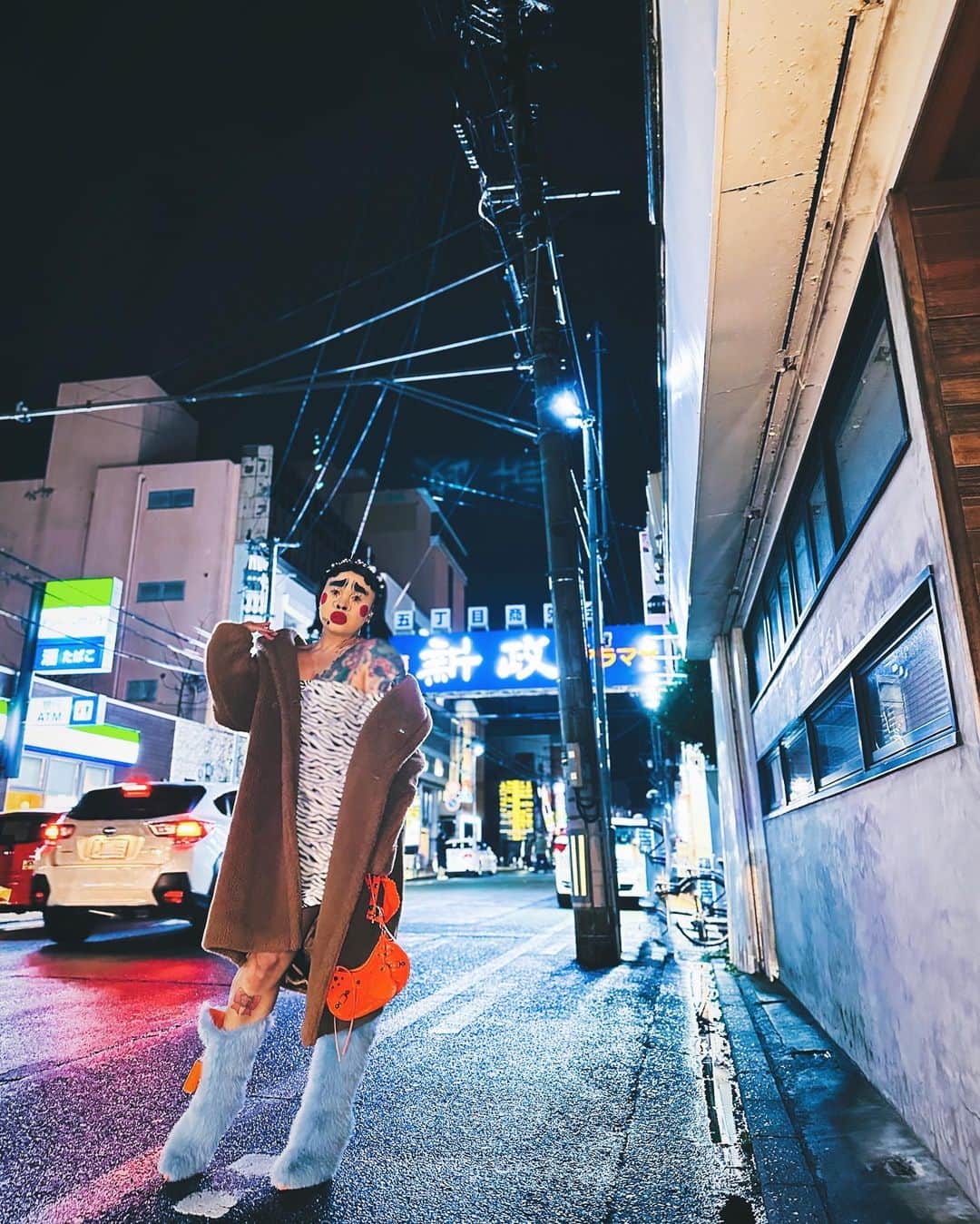 ぽよまるさんのインスタグラム写真 - (ぽよまるInstagram)「🌃🫦❣️」11月28日 1時19分 - poyomaru_kim_kaiei