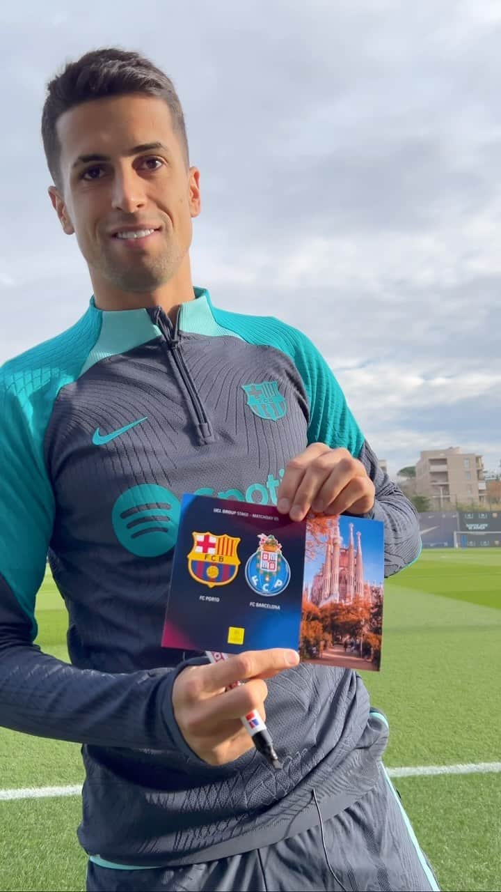 FCバルセロナのインスタグラム：「We need you tomorrow, culers! 👊 ✍️ @jpcancelo」