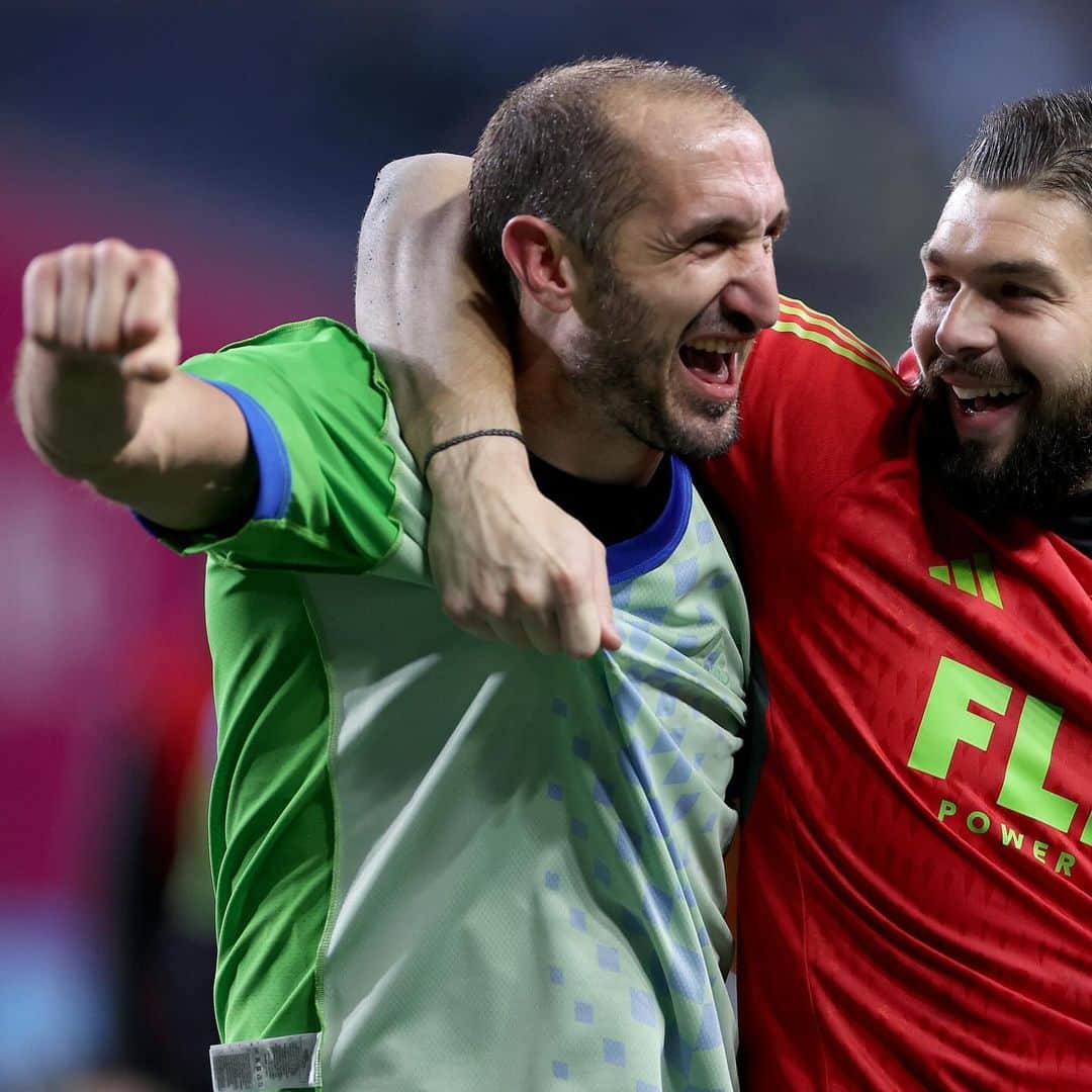 ジョルジョ・キエッリーニのインスタグラム：「What. A. Game. 🥵@giorgiochiellini and @lafc are moving ON to the @mls Western Conference Championship! ✨」