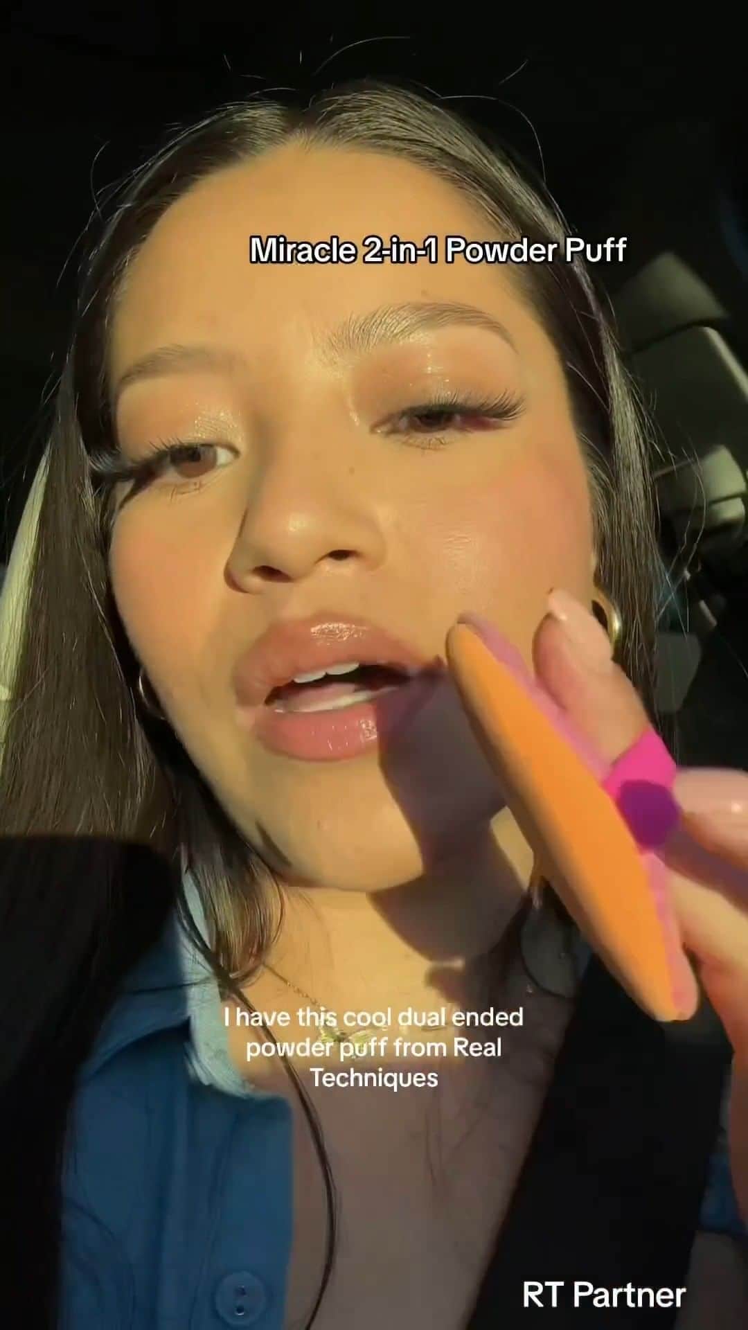 Real Techniquesのインスタグラム：「Miracle Powder Puff is a pro at touch-ups, even in the car👌🚗   On sale now! @ultabeauty  📷@slaybyjess」