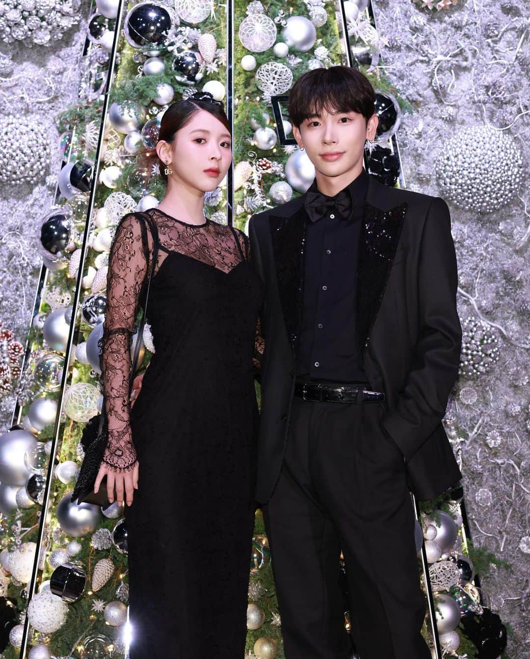 ミチのインスタグラム：「DOLCE&GABBANA HOLIDAY 🥂 ホリデーシーズンを感じるゴージャスなイベントでした✨身に付ける華やかなお衣装だったり、街の空気だったり、わくわくを運んでくれる💛 #PR @dolcegabbana #DolceGabbana#DGHolidays#ドルチェガッバーナ#DGホリデー」