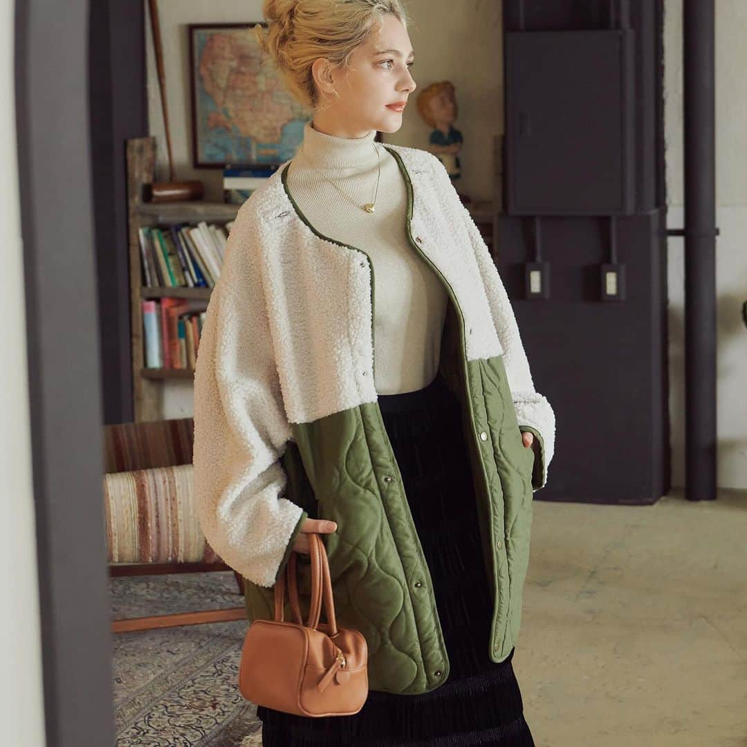 アンティローザさんのインスタグラム写真 - (アンティローザInstagram)「#ボアドッキングミリタリーライナーjk olive / ivory / black ¥7,150(taxin)  ボアとキルティングの切り返しが新鮮で可愛い♪ 襟がノーカラーで首元がスッキリして見えマフラーやボリュームのあるストールを合わせてもスッキリ◎  #birthdayroom #BDR #zozotown #zozotown購入品 #秋コーデ  #冬先取り #秋先取りコーデ #秋服 #冬服コーデ #プチプラ #プチプラアイテム #プチプラファッション #カジュアル #カジュアルコーデ #大人カジュアル #大人カジュアルコーデ  #キャミワンピース #ワンピース #着回しコーデ #ベロア #ドビー #ラメタートルニット #タートルネック #キルティングコート #キルティング #ボア」11月29日 18時00分 - birthdayroom_official