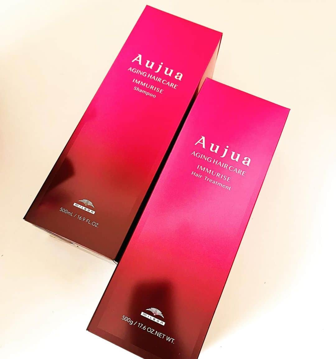 ACOのインスタグラム：「My favorite💓💓💓  #thankyou #aujua #shampoo #treatment」