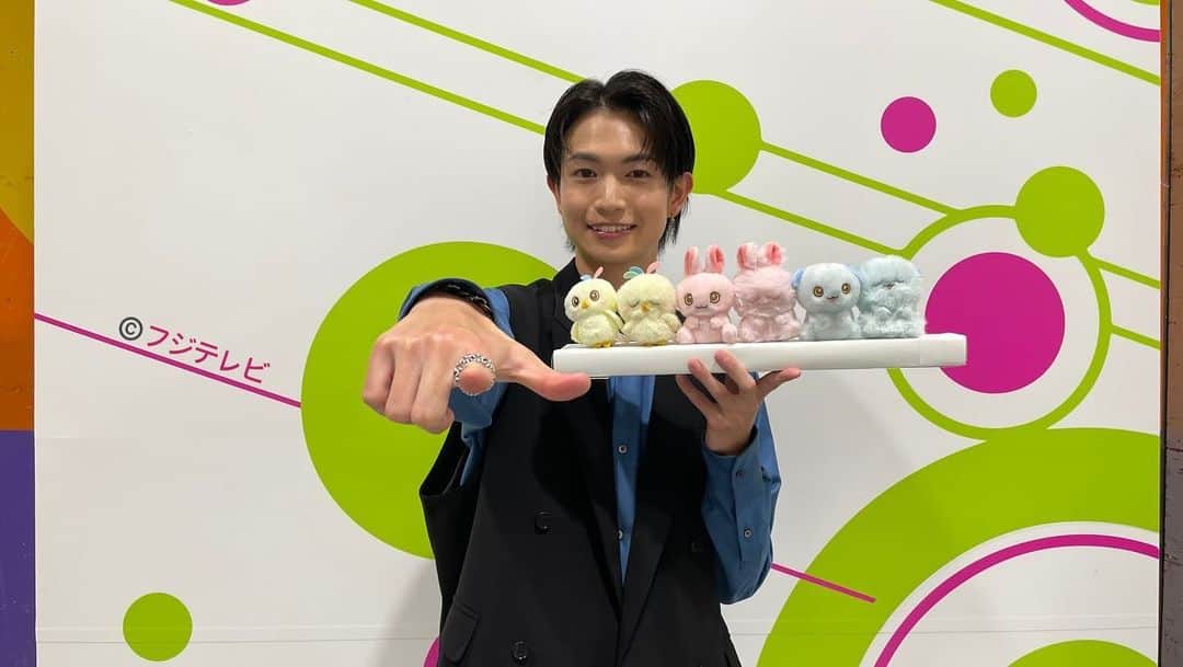 【公式】『ノンストップ！』さんのインスタグラム写真 - (【公式】『ノンストップ！』Instagram)「今日の #行きつけ教えます は #綱啓永 さんでした！  ジュノン・スーパーボーイ・コンテストで グランプリを受賞して芸能界入り！👏✨️ 自身初の写真集や、パーソナルブックが発売するなど 今注目の若手俳優です！！😳  初めて自身に関する街頭インタビューをみて つなマルさん達の声に感激😭✨️✨️ つなマルとの絆を感じました！😊  綱さんが夢中で食べていた 行きつけのお店は #パンの田島🍞 #揚げコッペきなこ  ドラマ #ぼさにまる は あさって29日(水)最終回です✨️✨️」11月27日 16時48分 - nonstop.staff