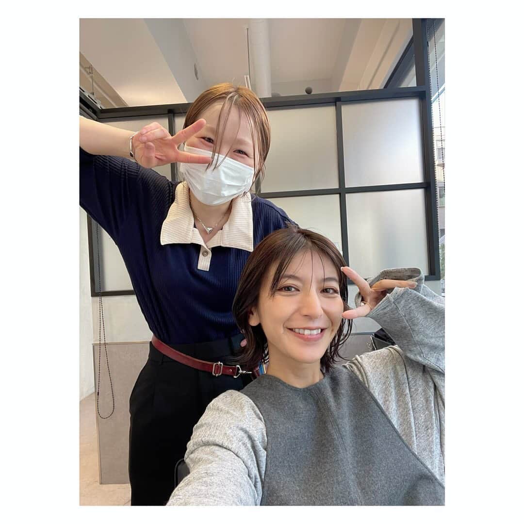 大石参月さんのインスタグラム写真 - (大石参月Instagram)「さっちゃん @sachiko01270727 のとこで カットカラートリートメントしてきた💇‍♀️ ツヤツヤにしてもらって可愛く写真まで撮っていただいた✌️ ちょっと伸ばしたい気持ちなので ボブから伸びっぱなしだった髪を 軽くしてもらって前髪は真ん中だけ少し遊べるように短く♪  #ボブから伸ばし中 #大石参月」11月27日 16時48分 - ohishi_mitsuki