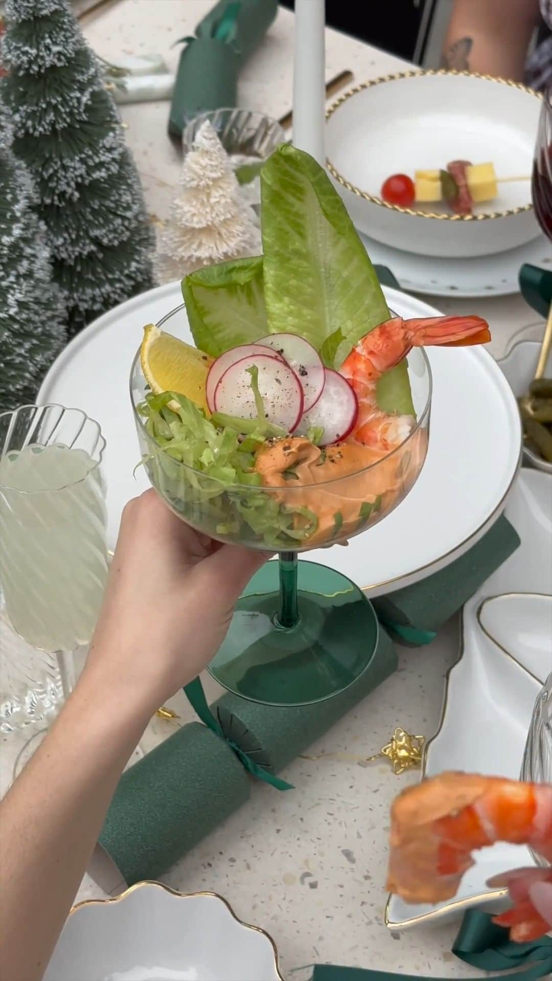 Target Australiaのインスタグラム：「It's prawn cocktail season with stunning Target glassware 🎄🥂  Products featured - Gifting Coupe Glasses」