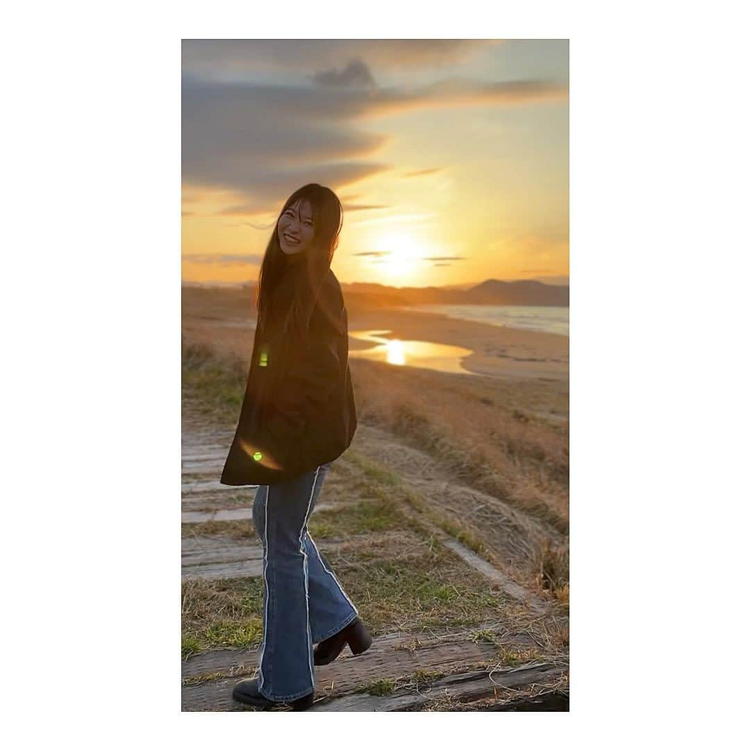 早川優衣のインスタグラム：「Photo by かなちゃん 👣🧡 : #大笑顔 #sonycamera #オールドカメラ」