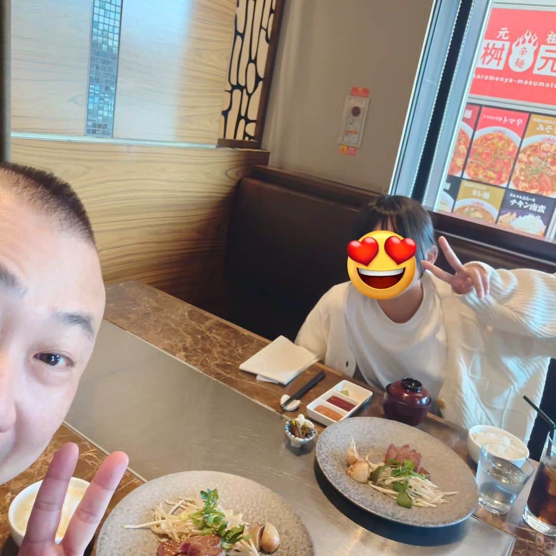桂宮治のインスタグラム：「振替休日で1人暇そうだった次女とランチデート♪♪♪ 楽しかったので… 夜はちゃんとお仕事行って来ます!!」