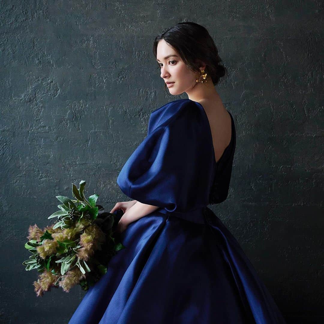 ハツコ エンドウのインスタグラム：「＊  Hatsuko Endo Weddings_  Hair&Makeup：Hatsuko Endo @akiko__endo  @hatsukoendo_okayama  @hatsukoendo_sakata  @hatsukoendo_hairmakeup   Dress：Betty／Navy @a_by_hatsukoendo  Hatsuko Endo_No.8396  Accessories：Hatsuko Endo Weddings Bouquet： @ardoise1986   #hatsukoendo  #hatsukoendoweddings #hatsukoendobeauty #abyhatsukoendo  #wedding #dress #hair #makeup #bridal #photo #shooting #accessories #bouquet  #ハツコエンドウ #ハツコエンドウウェディングス #ウェディングドレス #カラードレス #エーバイハツコエンドウ #ブライダル #ビューティー #ヘアメイク #撮影 #プレ花嫁 #日本中のプレ花嫁さんと繋がりたい #アクセサリー #美容師  #ブーケ」