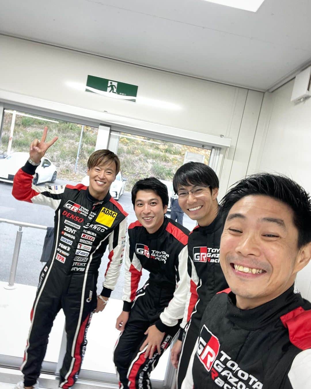 井口卓人のインスタグラム：「TOYOTA GAZOO Racing Driving experience スライドコントロール！参加者の皆様にはFR車の楽しさを感じて頂けるプログラムだったと思います😊  昨日まで86/BRZ Cupを一緒に走ったメンバーでのイベント楽しめました👍平良選手は受講生として参加😂」