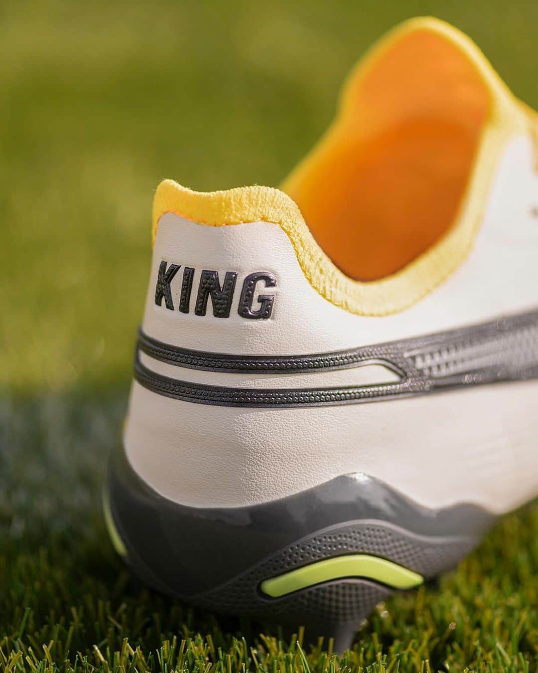 PUMA Footballのインスタグラム：「The KING in its details 👑💛」