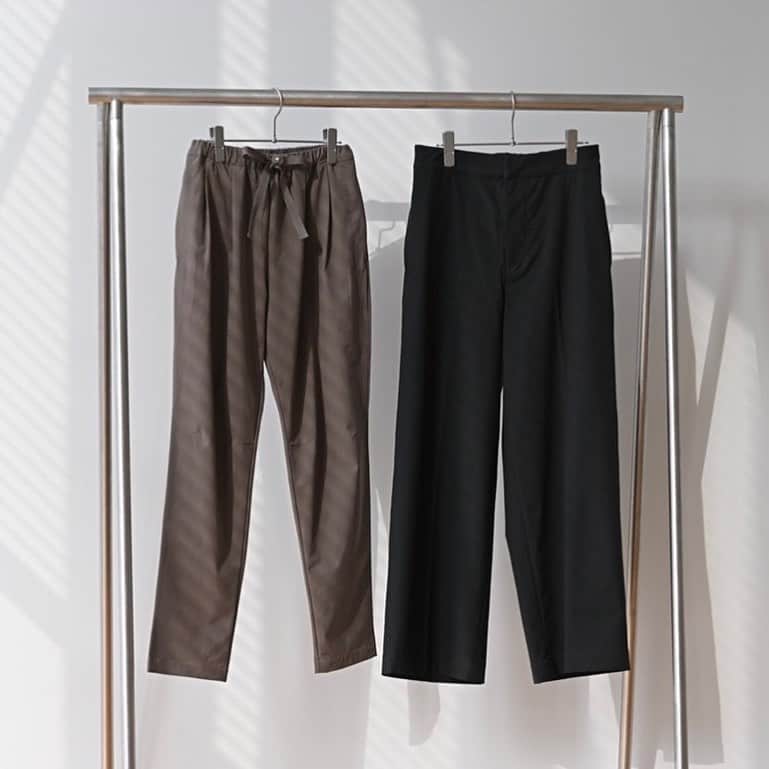 DANSKIN Japanのインスタグラム：「冬のアクティブスタイルはこちら ➡︎ @danskin_japan  【WARM BOTTOMS】  寒い冬もアクティブに過ごすために欠かせないのは、暖かいのに軽くて動きやすいWARMパンツ。 My favorite DANSKINのアイコンでもあるストレッチロングパンツシリーズから裏起毛を加えた冬用パンツが今年も登場しました。  裏起毛で保温性を高めながら、シルエットはすっきりとスタイリッシュ。ビジネスからアクティブな休日まで、つい手に取りたくなるパンツです。  #danskin #danskinjapan #ダンスキン #myfavoritedanskin #mfdanskin」
