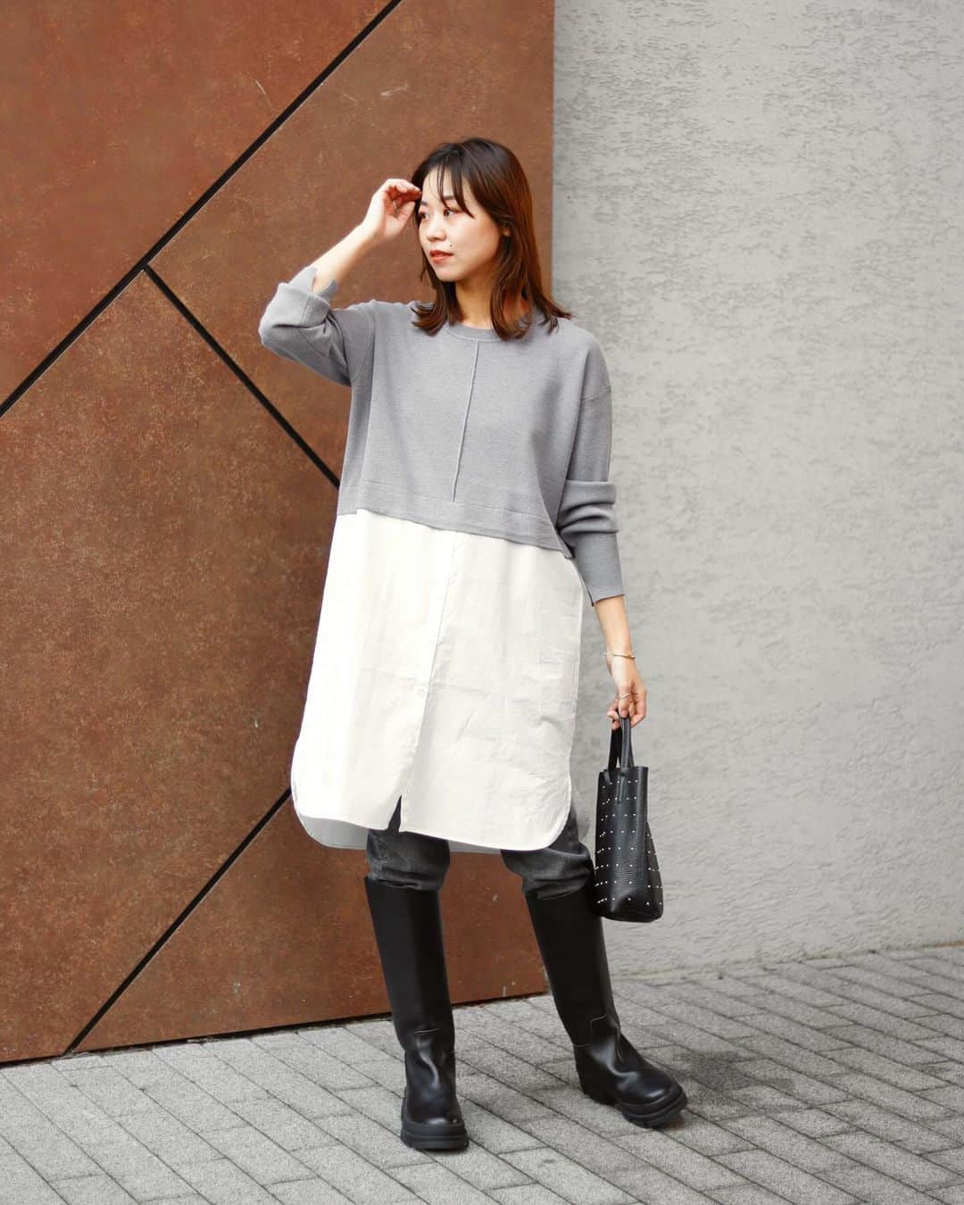 JOURNAL STANDARD relumeさんのインスタグラム写真 - (JOURNAL STANDARD relumeInstagram)「これ1枚でトレンドのレイヤードスタイルが完結！ "TORRAZZO DONNA"のドッキングワンピースとチュニック。 ⁡ ⁡ 𝘬𝘯𝘪𝘵 × 𝘴𝘩𝘪𝘳𝘵𝘴 , 𝘬𝘯𝘪𝘵 × 𝘵𝘶𝘭𝘭𝘦  ⁡ どちらも簡単に上級者見えする掛け合わせで、品良くまとめてくれます。 ⁡ ⁡ 同トーンのスラックスで合わせてトレンドライクにしても、ポイントカラーを効かせたお出かけスタイルにもぴったり！ ⁡ ⁡ ⁡ ⁡ -------------------- ⁡ 【TORRAZZO DONNA】Knit Tunic x tulle OP ¥20,900(税込) no.23040463000040 ⁡ 【TORRAZZO DONNA】Knit x Shirt Hybrid Tunic ¥16,940(税込) no.23051463000040 ⁡ -------------------- ⁡ @baycrews #ootd #relumewoman #journalstandardrelume #baycrews #relume #ジャーナルスタンダードレリューム #レリューム #ベイクルーズ #カジュアル #カジュアル派 #カジュアルファッション #大人カジュアル #トラッゾドンナ #TORRAZZODONNA #レイヤード #ドッキングブラウス #ドッキングシャツ #重ね着風 #重ね着 #ワントーン #オールブラック #ツイード #ツイードジャケット #ツイードベスト #スラックス #カラーマフラー #上品カジュアル」11月27日 18時21分 - js_relume