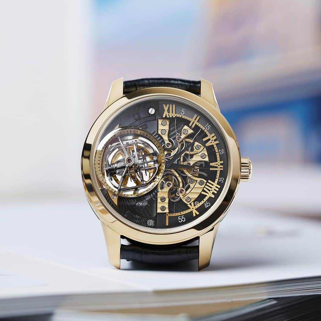Daily Watchのインスタグラム：「The @vacheronconstantin Les Cabinotiers program brings a yearly collection of highly complicated masterpieces, not only celebrating horology but fine arts in general. The Armillary Tourbillon shown here is one of this years’ novelties. It celebrates the connection of the brand with America, where the maison is active since 1832. Beautiful Art Deco finishing and a bi-axial tourbillon with bi-retrograde display. Calling this a masterpiece almost feels like an understatement. #vacheronconstantin #lescabinotiers」