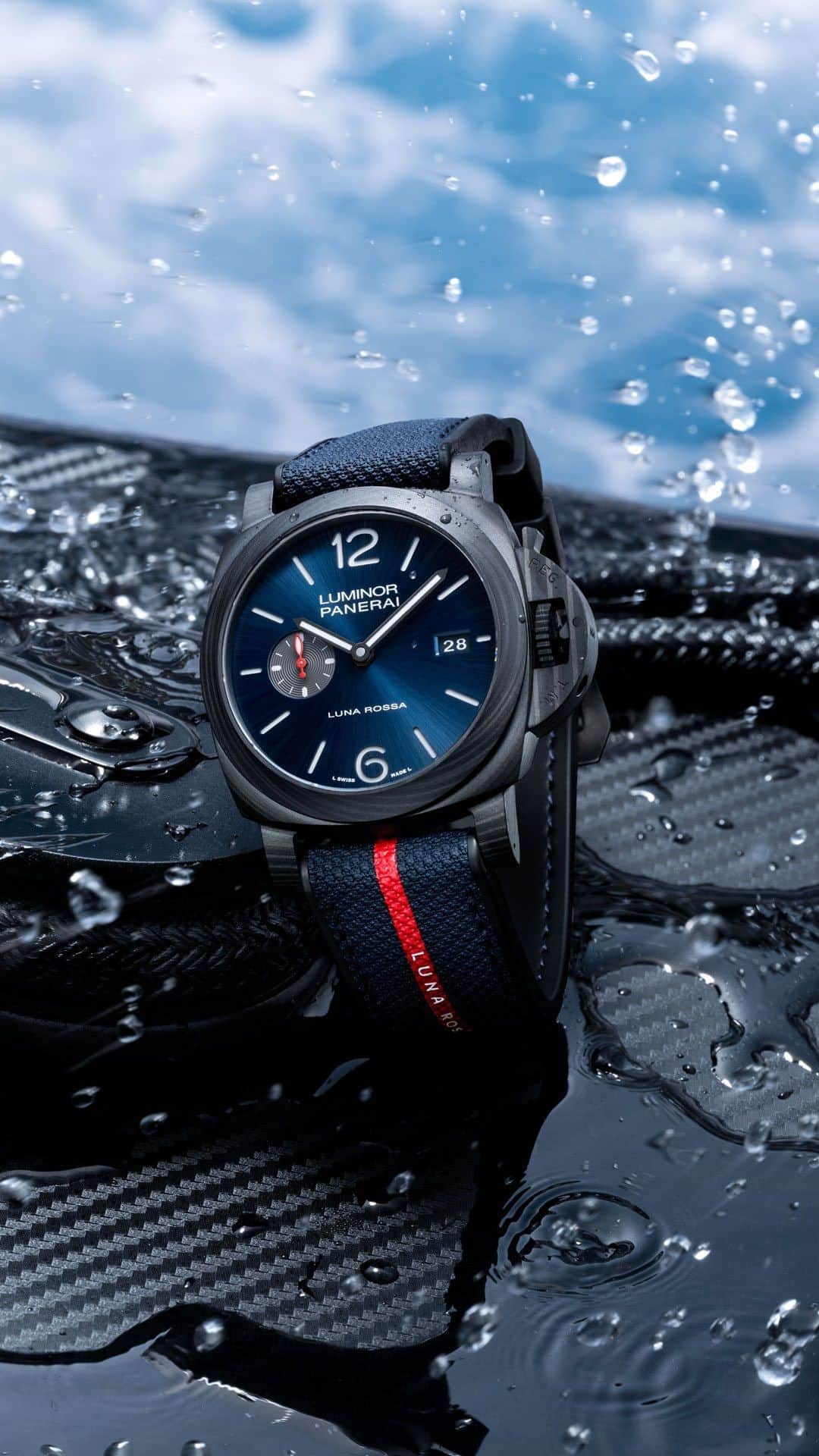 オフィチーネ パネライのインスタグラム：「Luna Rossa: Race against time.  We only made 37.  With only 37 available pieces, your only chance of becoming the lucky owner of the limited edition Luminor Marina Carbotech™ Luna Rossa #PAM1529 is on Panerai.com.  Register now before it’s too late. This incredible watch will be available November 30th for 24 HOURS ONLY!  Link in Bio  #Panerai #PaneraiLuminor #PaneraiLunaRossa #LunaRossa #LunaRossaPradaPirelli #LunaRossaChallenge」