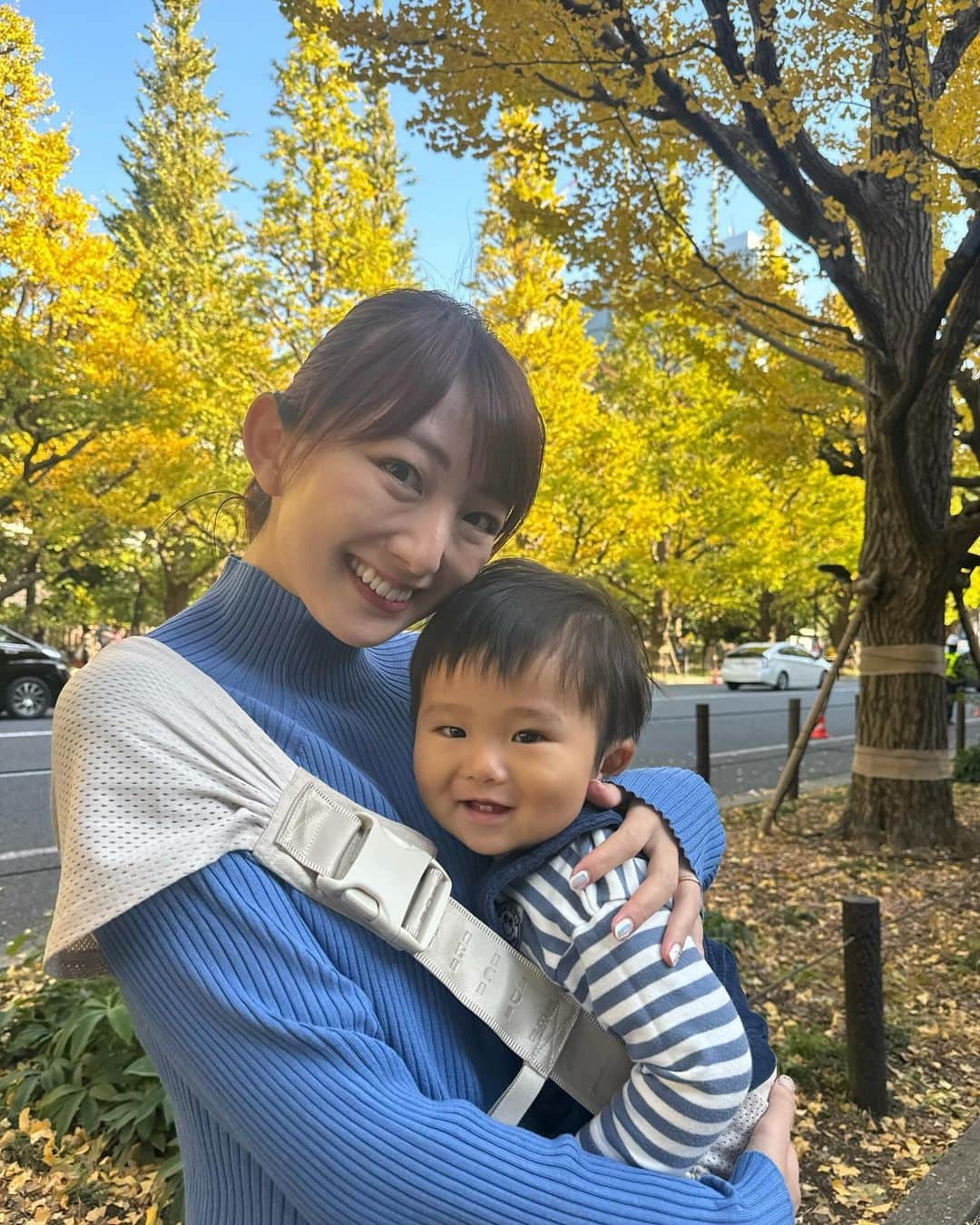 尻無浜冴美さんのインスタグラム写真 - (尻無浜冴美Instagram)「いちょう並木 8くんと初めて見れた👶💕  #一歳 #一歳児  #いちょう並木 #いちょう並木通り  #外苑前 #外苑前いちょう並木  #男の子ベビー #外苑前銀杏並木  #第一子 #いちょうの木 #スモルビ #ヒップシート」11月27日 19時13分 - saemi_shinahama