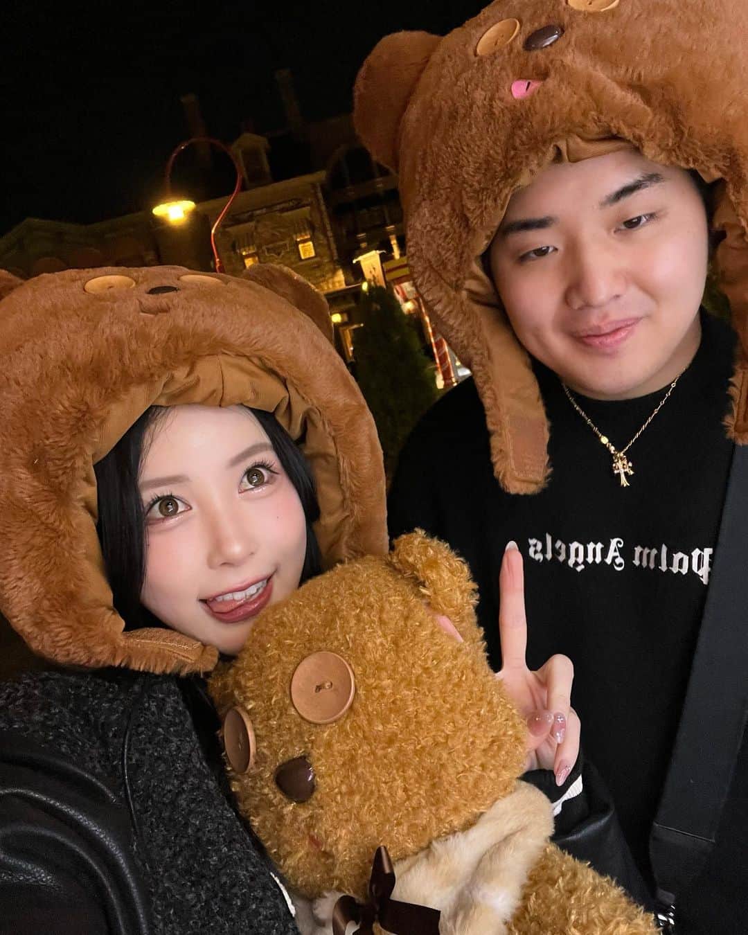 がーどまんのインスタグラム：「結婚を発表したから堂々とユニバ行けたよ 最高に楽しかったし1つ夢が叶いました😴❤️‍🔥」