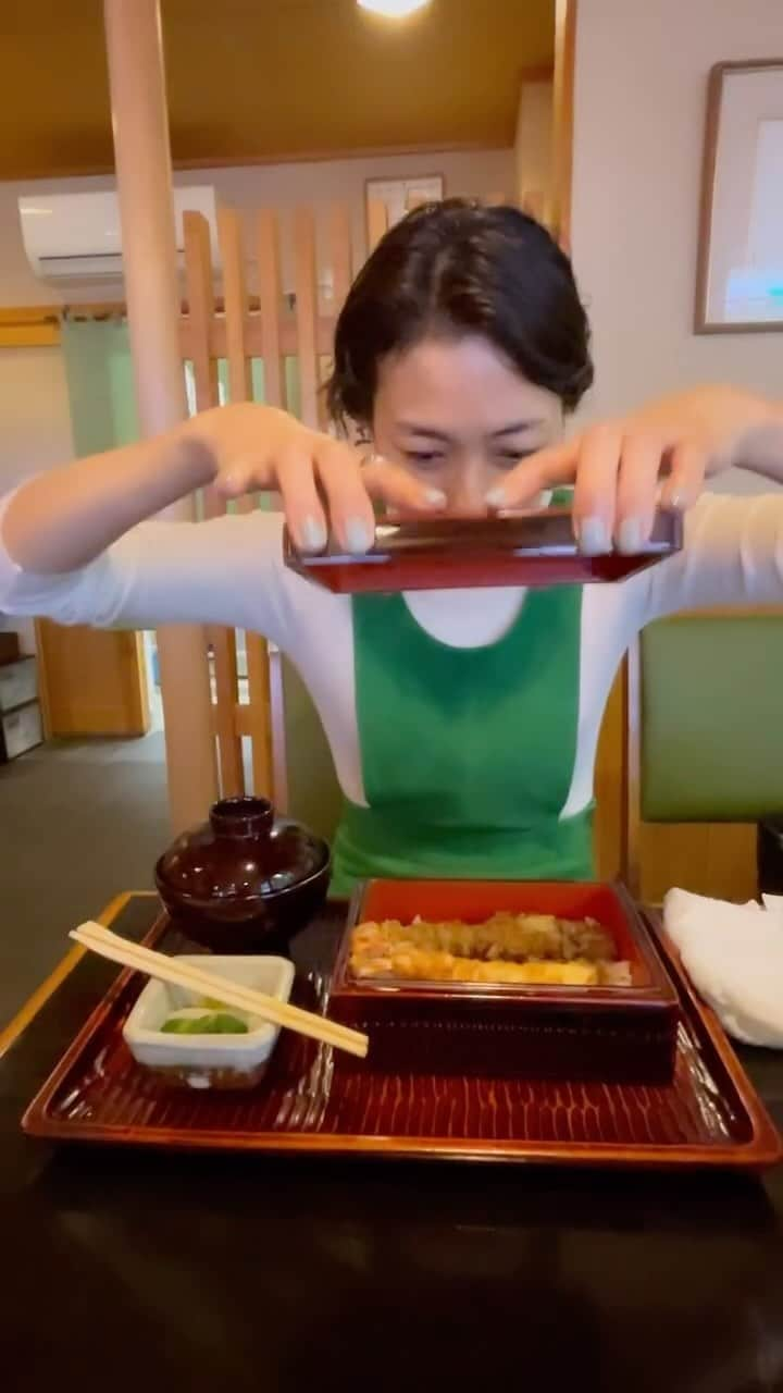 板谷由夏 のインスタグラム：「天丼お久しぶりあげいん」