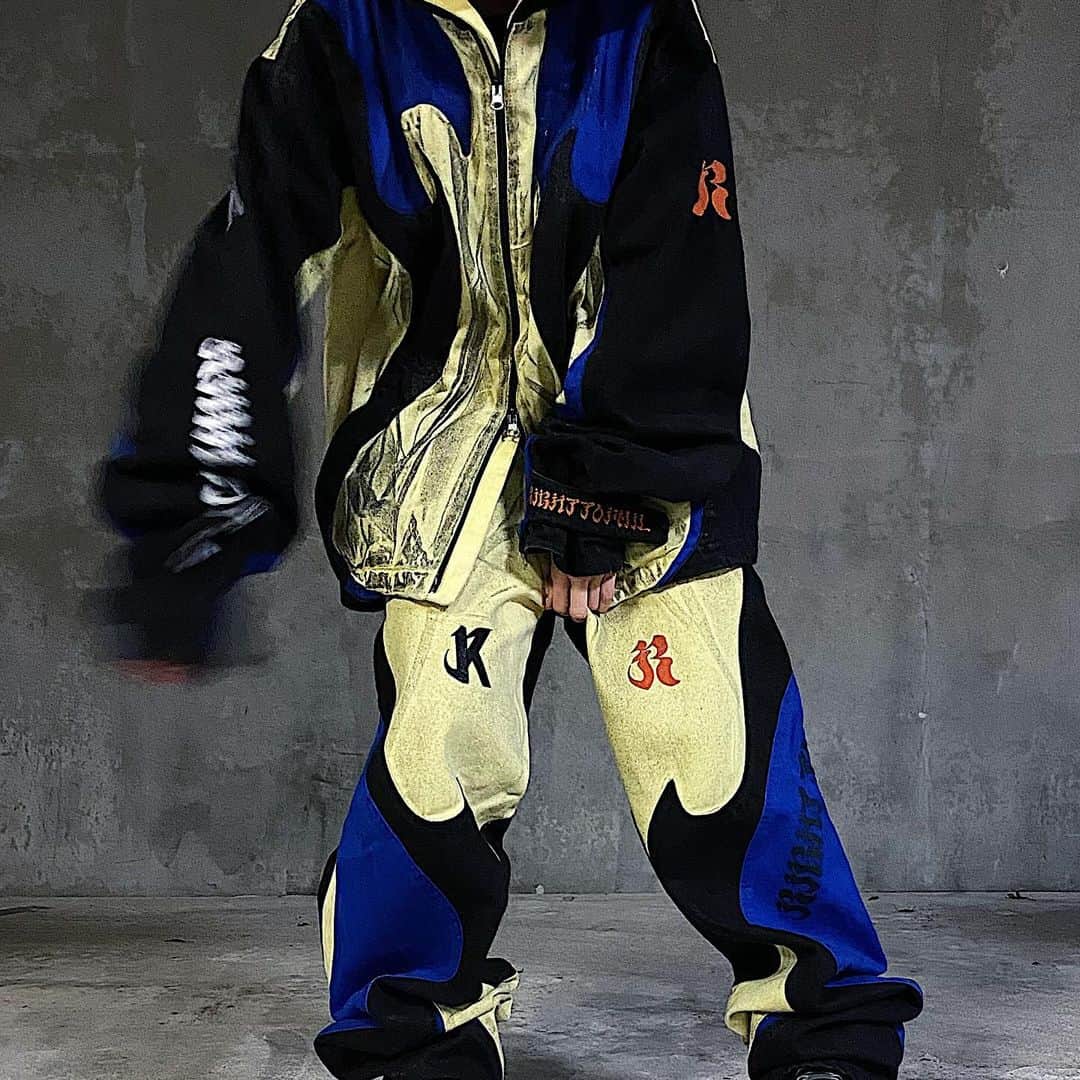 cherry worldwideさんのインスタグラム写真 - (cherry worldwideInstagram)「. KUSIKOHC®︎ 』  @kusikohc . FW23 'How To Keep My Fantasy' Drop❷ " . . now available in-store & online . ⇒ " Rider windbreaker jacket " ⇒ " Rider pants " ⇒ " Right to fail reversible leather aviator hat "」11月27日 19時29分 - cherry__fukuoka