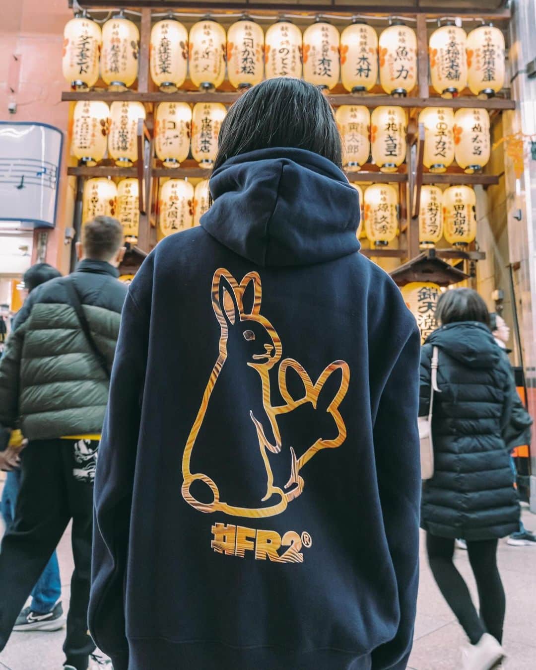 #FR2さんのインスタグラム写真 - (#FR2Instagram)「We are excited to announce the grand opening of #FR2 KYOTO on November 30, 2023 (Thur.). At #FR2 KYOTO, we will also feature some of #FR2UME items as well.  To celebrate our grand opening, limited-edition items as follows will be released:  Smoking Kills Hoodie (Kyoto limited) Rabbits Icon Logo Hoodie (Kyoto limited) NSS Kyoto Only Hoodie (Ume)  Icon Logo Kyoto Only Hoodie (Ume)  *Please note that we may limit the maximum quantity per purchase. *These limited items will only be available at the #FR2 KYOTO store.  #FR2 KYOTO 503-18 Higashigawa-cho, Nakagyo-ku, Kyoto-shi, 604-8046 Kyoto Tel : 075-606-4577 Hours : 11:00 ~ 20:00  2023 / 11/ 30（Thu）に#FR2 KYOTOがオープン致します。 #FR2 KYOTOでは梅の一部商品も取り扱いします。  オープンを記念して下記の2型のリミテッドアイテムを発売します。  Smoking Kills Hoodie(Kyoto Only)  Rabbits Icon Logo Hoodie(Kyoto Only)  NSS Kyoto Only Hoodie(梅)   Icon Logo Kyoto Only Hoodie(梅)  ※販売は購入制限を設ける場合があります。 #FR2 KYOTO以外での発売はございません。  #FR2 KYOTO 〒604-8046 京都府京都市中京区東側町503-18 075-606-4577 11:00〜20:00  #FR2#fxxkingrabbits#頭狂色情兎#FR2KYOTO」11月27日 19時34分 - fxxkingrabbits