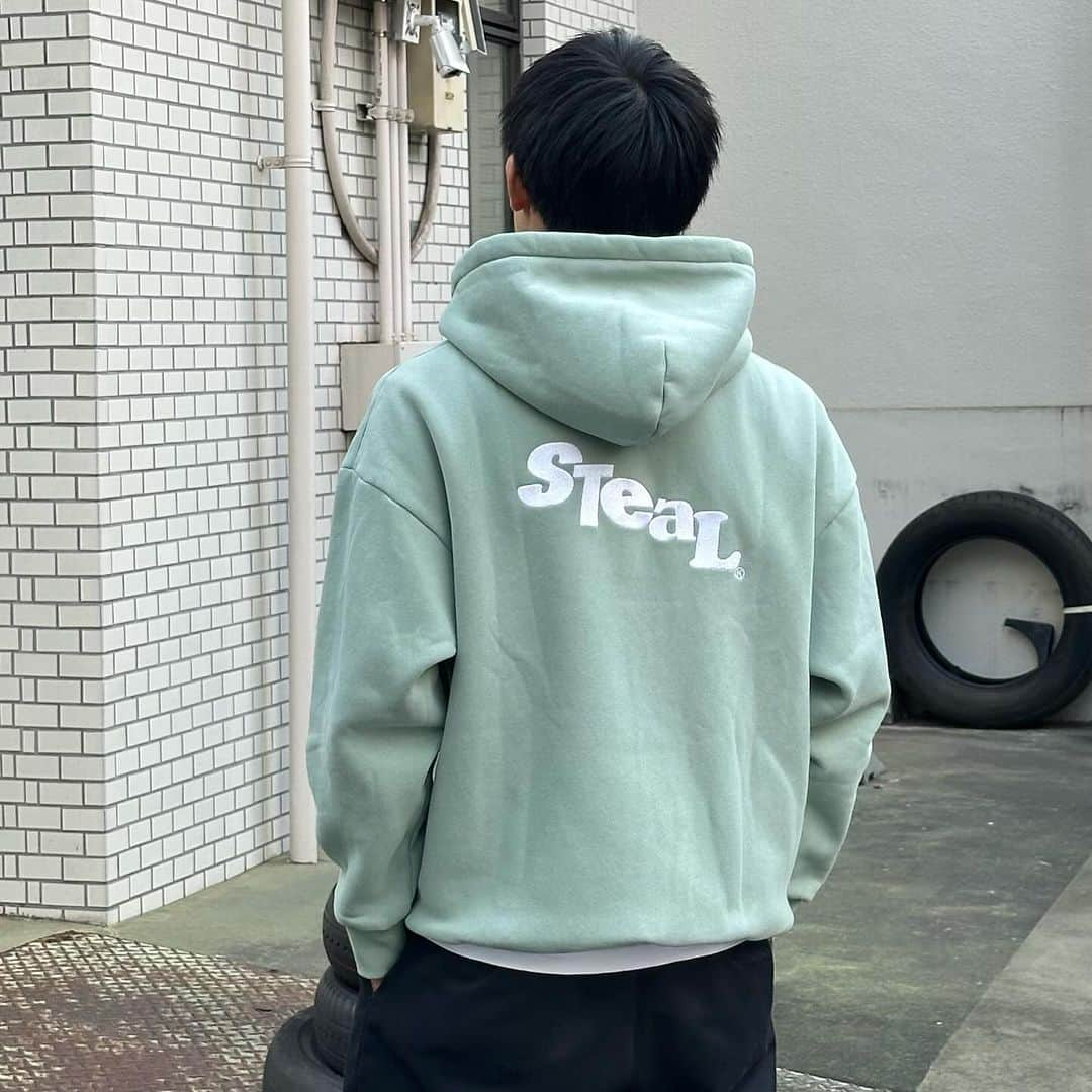 KEIさんのインスタグラム写真 - (KEIInstagram)「🧼 💶 🏄🏻‍♂️ MINT GREEN ☆☆☆ 今回は断トツでミントグリーンをオススメします！ #stealmeaning」11月27日 19時50分 - keis_gram