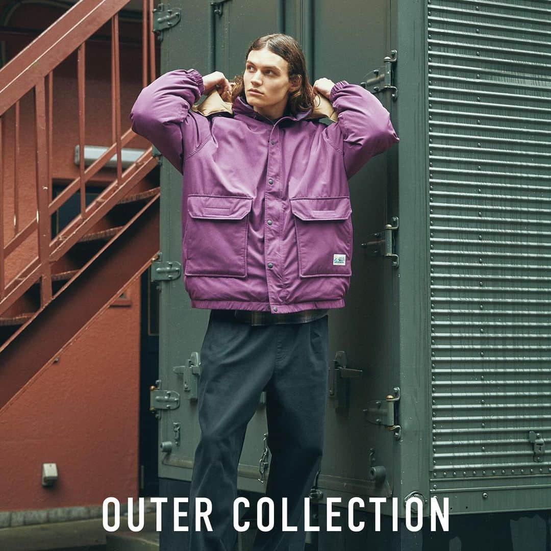 BAYFLOWのインスタグラム：「OUTER COLLECTION for Men  🛍️ #レトロキャンプダウン_bf レトロな70年代デザインのダウンジャケットをモチーフにしたダウンジャケット。 フードは取り外し可能でスタンドカラーでも着用いただけます。 シルエットはオーバーサイズに仕上げ、羽織るだけでトレンドスタイルが完成します。  🛍️ #ミリタリーパデッドパーカ_bf タスランナイロンを使用した薄手の表地に中綿を挟んだ生地。 柔らかくふっくらとしたバルキーで独特なシボ感のある素材は軽量で快適な着心地も特徴。  #BAYFLOW #ベイフロー #ダウンジャケット #ダウンブルゾン #パデッドコート #軽量アウター #ミリタリーアウター」