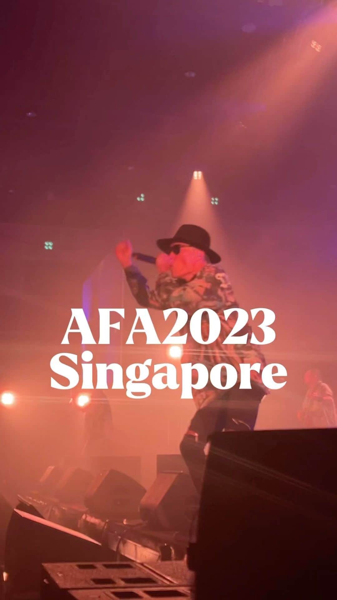 FLOWのインスタグラム：「「Anime Festival Asia Singapore 2023（AFA2023）」に出演しました🔥  ライブを見に来てくれた皆さん、ありがとうございました！✨  またライブでお会いしましょう🎸  We had a great time performing at 「Anime Festival Asia Singapore 2023（AFA2023）」🔥  Thank you to everyone who came to our show✨  Let’s meet again soon!🎸  Use the tag #FLOW_JAPAN when you post your photos and videos!  #japaneseband #anime #animemusic #japanesemusic #jpop #jrock #jmusic  #animefestivalasia#AFA2023 #Singapore #FLOW #FLOW_JAPAN」