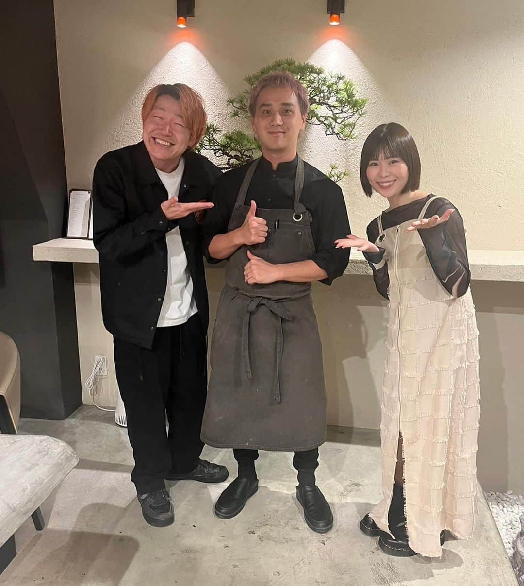 こめおさんのインスタグラム写真 - (こめおInstagram)「-  嬉しい2人が来てくれた。 時間作ってきてくれてありがとう！！  #こめお #闘う料理人 #こめを #割烹こめを #料理人」11月27日 20時32分 - comeo_comel